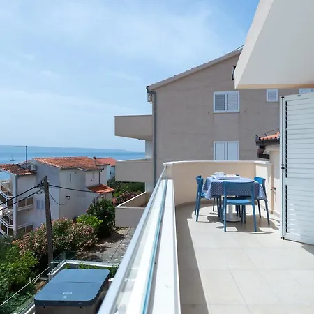 Spacious Modern Miljak - 1min To The Apartmán Trogir