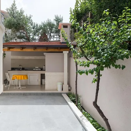 Apartmán Spacious Modern Miljak - 1min To The *