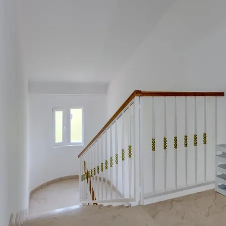 Apartmán Spacious Modern Miljak - 1min To The *