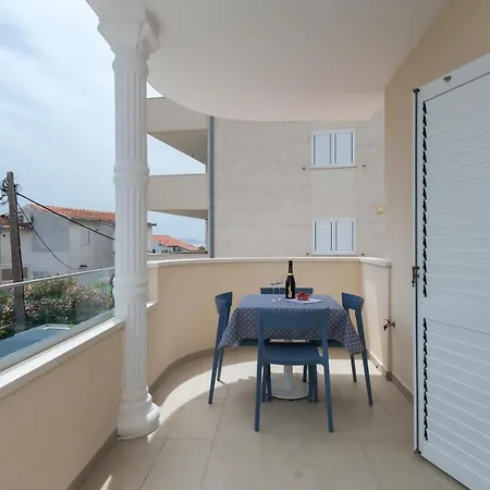 Lejlighed Spacious Modern Miljak - 1min To The Trogir